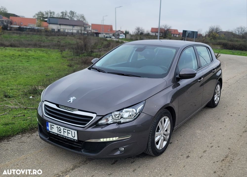 Peugeot 308 - 1