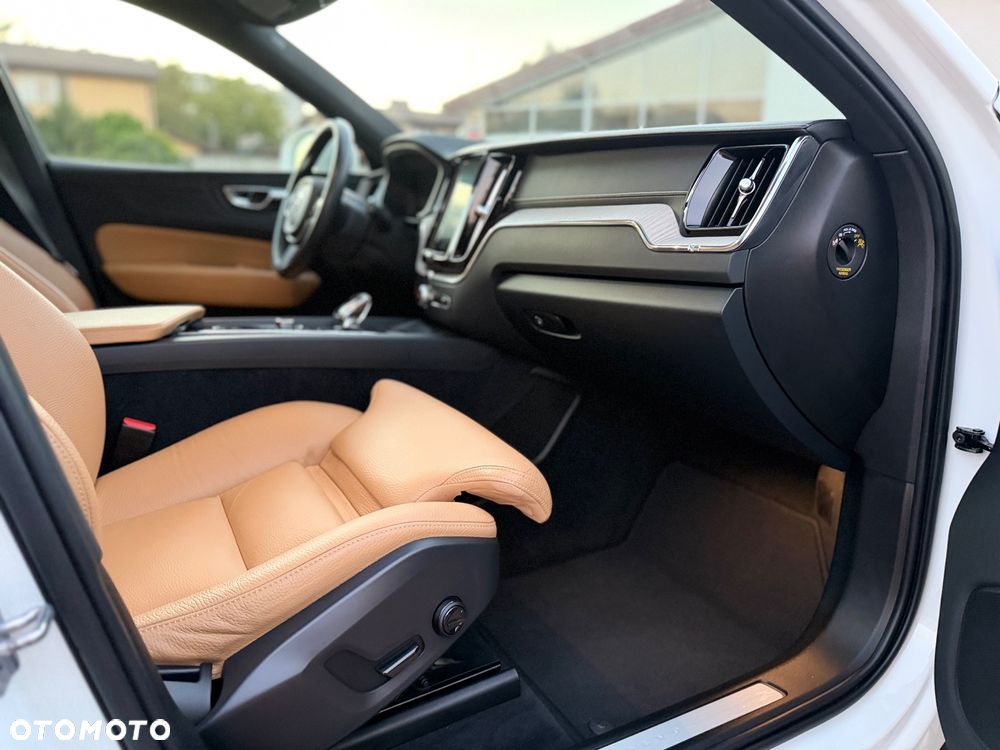 Volvo XC 60 - 29