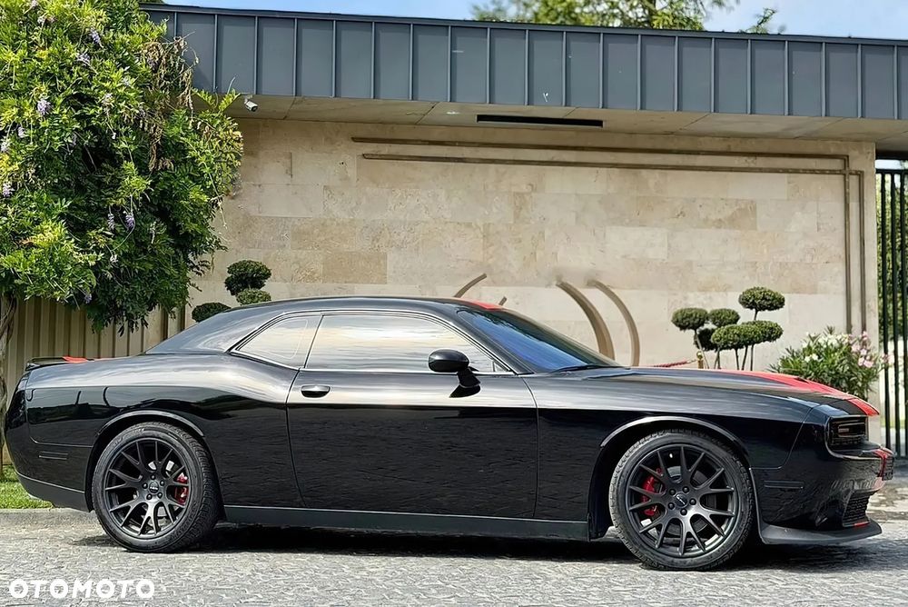 Dodge Challenger 5.7 R/T - 6
