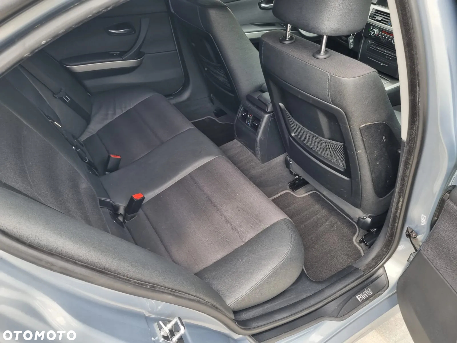 BMW Seria 3 318d Sport Line - 16