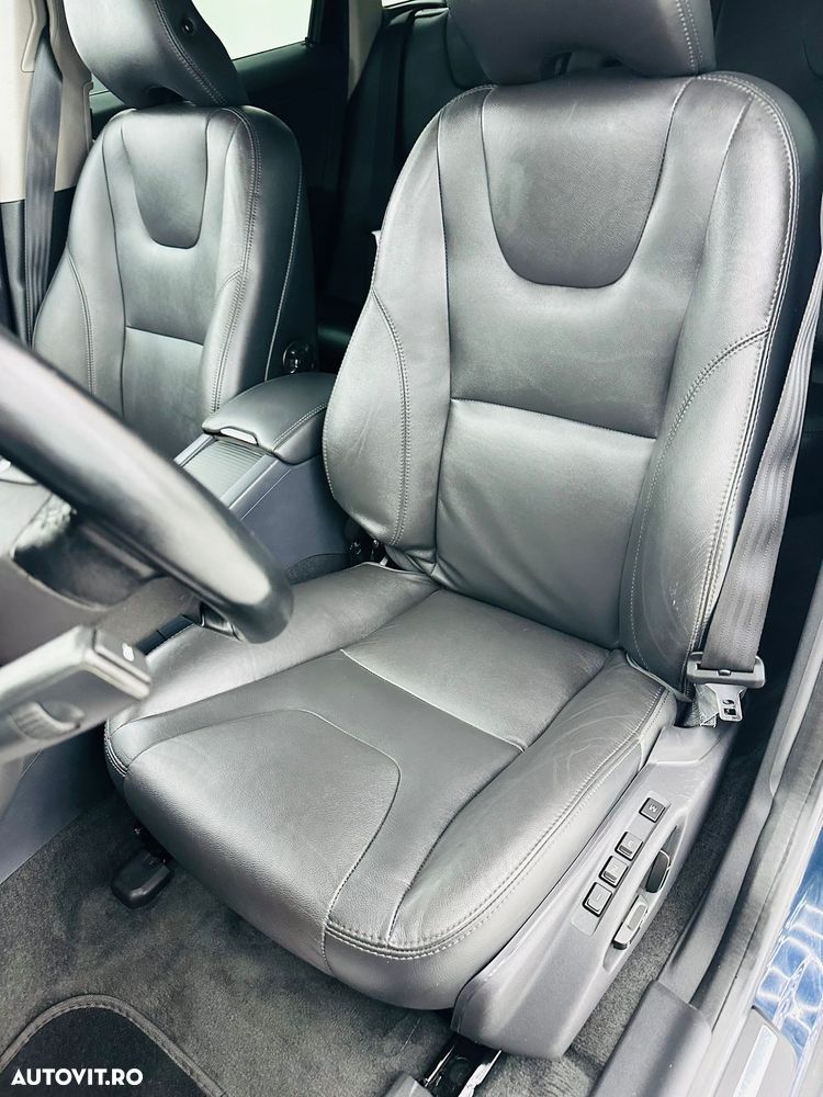 Volvo XC 60 D3 Geartronic Summum - 16