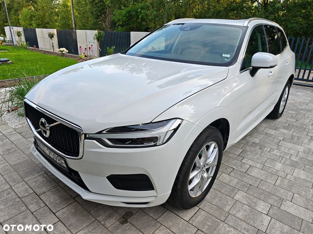 Volvo XC 60 T5 AWD Momentum - 1
