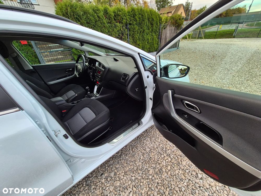 Kia Ceed 1.6 GDI Fifa World Cup Edition - 34