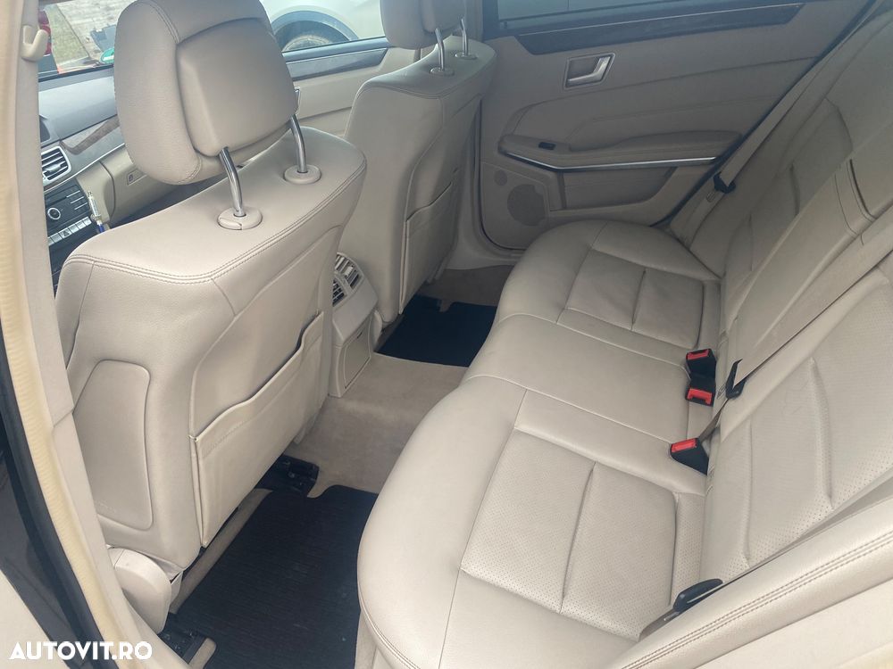 Mercedes-Benz E - 21