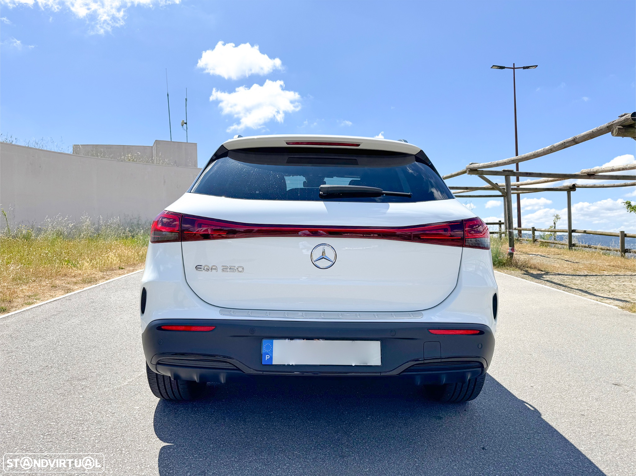 Mercedes-Benz EQA 250 AMG Line - 4