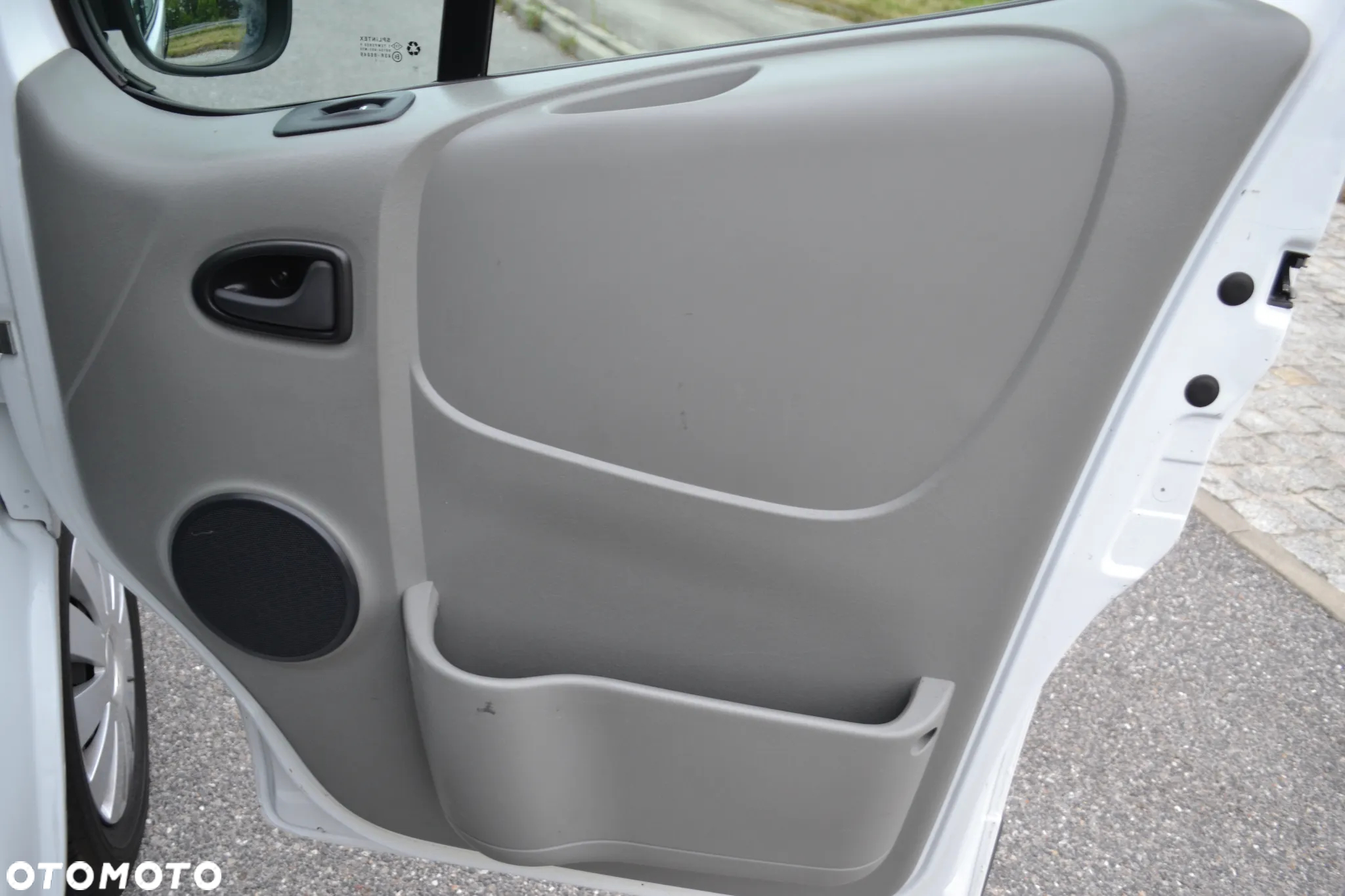 Renault Trafic - 21