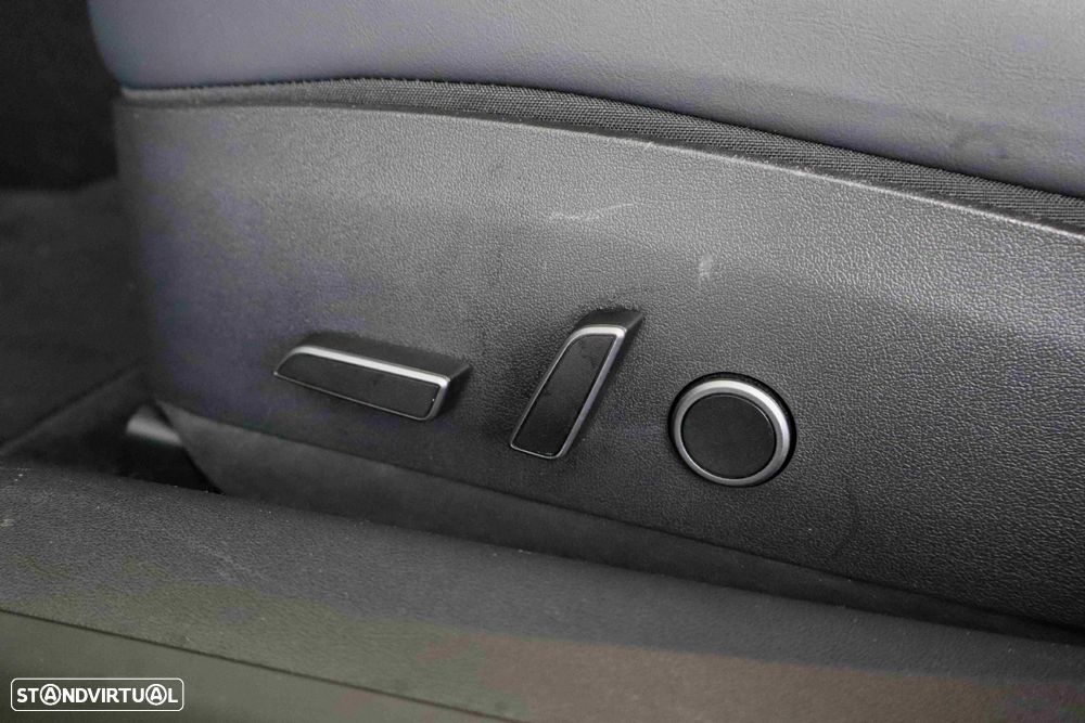 Tesla Model 3 Long Range Tração Integral - 16