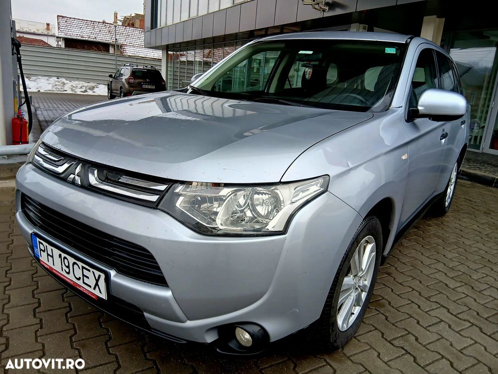 Mitsubishi Outlander 2.2 Litre DI-D AWD Intense - 9
