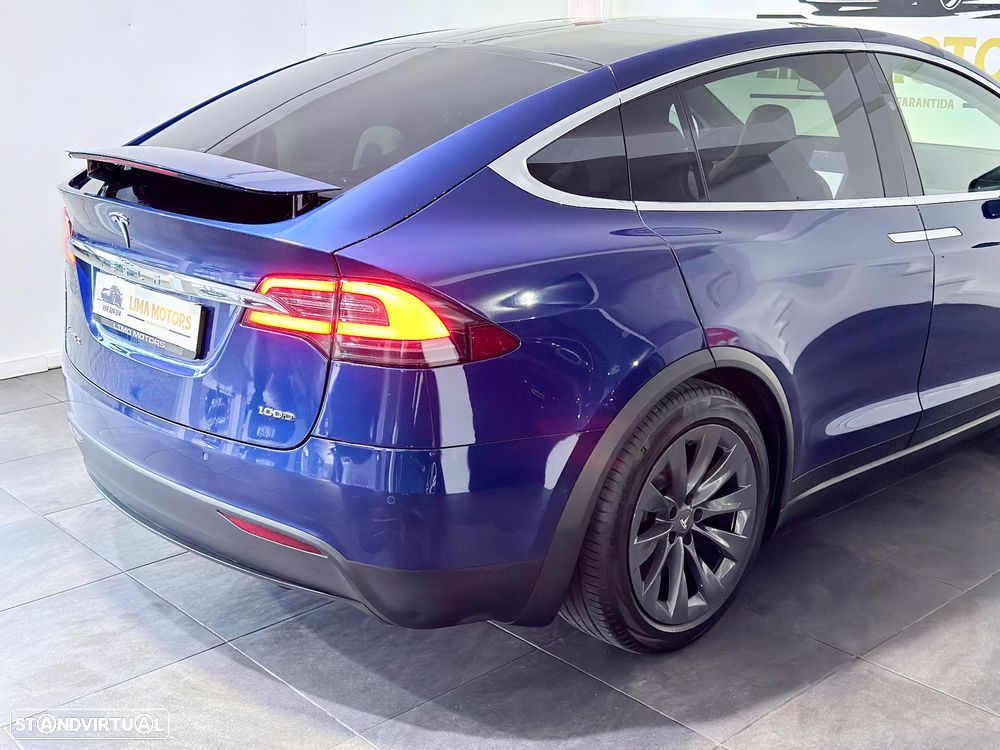 Tesla Model X 100D - 9