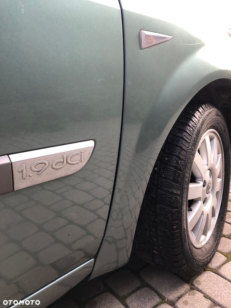 Renault Scenic 1.9 dCi Dynamique - 4