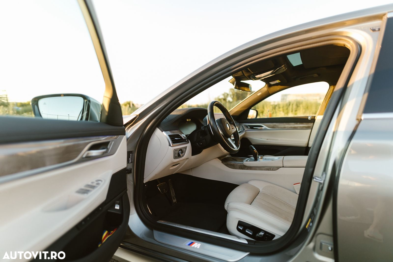 BMW Seria 7 - 31