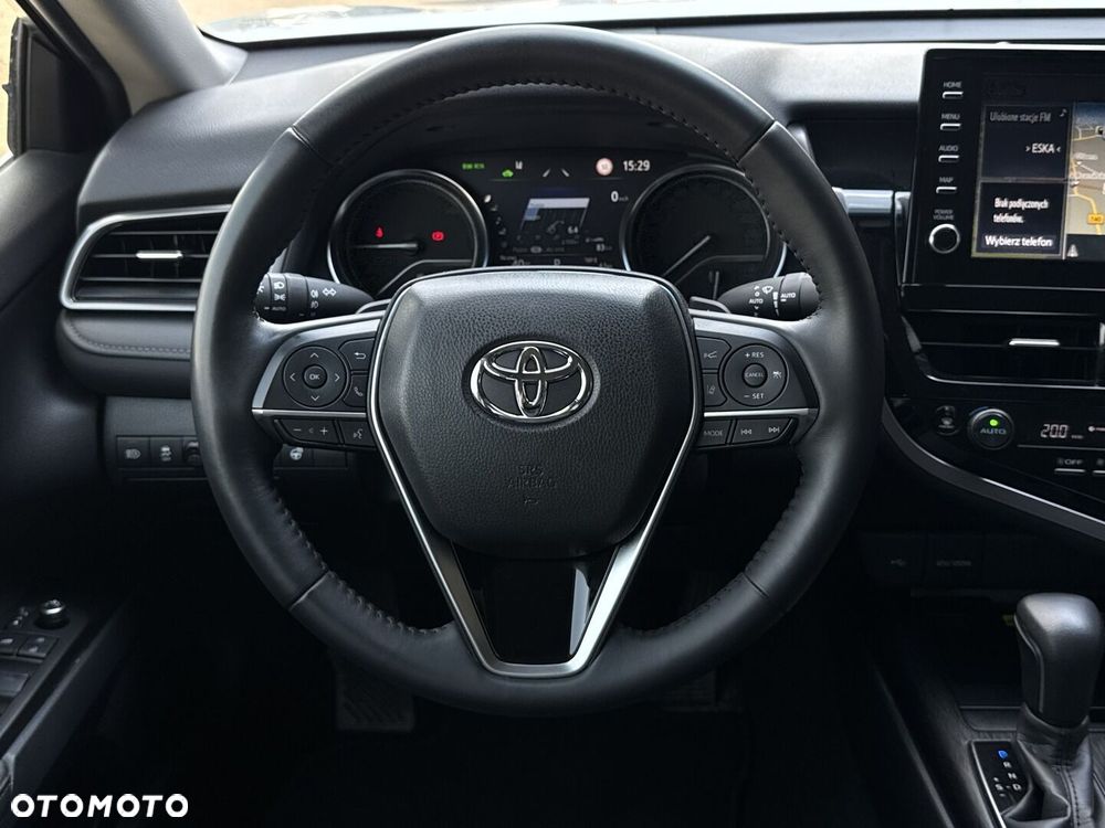 Toyota Camry 2.5 Hybrid Executive CVT - 17
