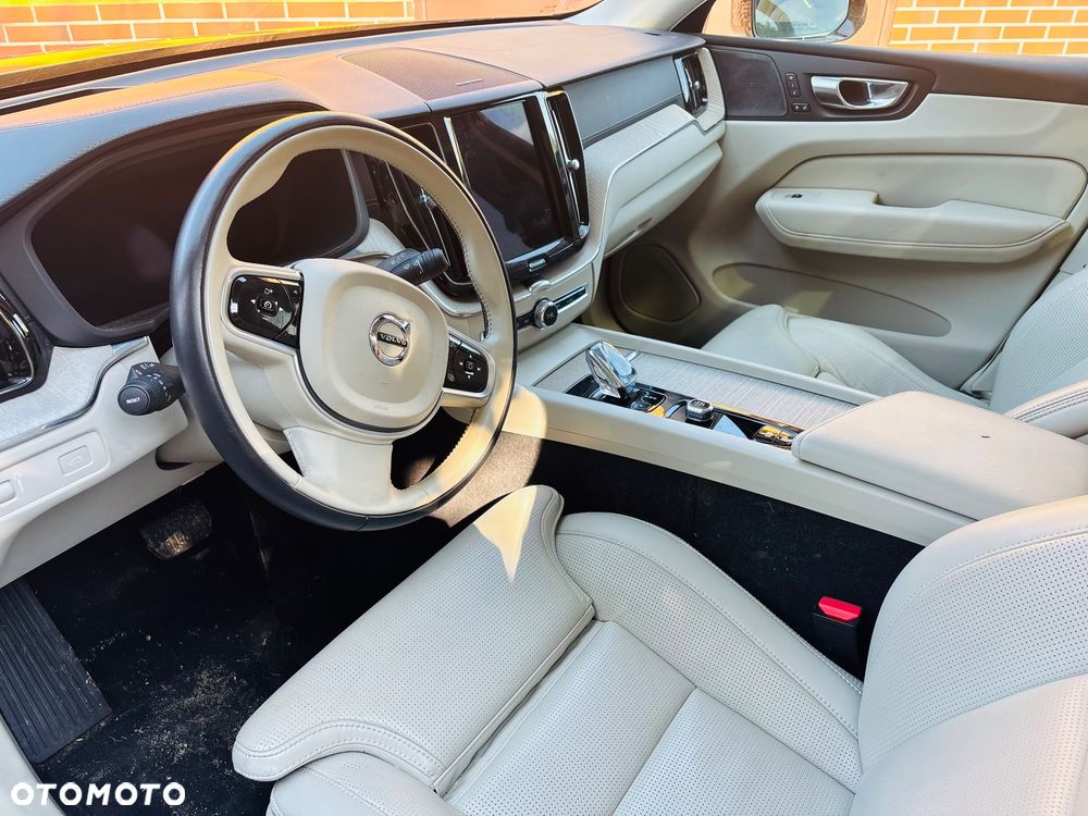 Volvo XC 60 B6 B AWD Ultimate Bright - 10