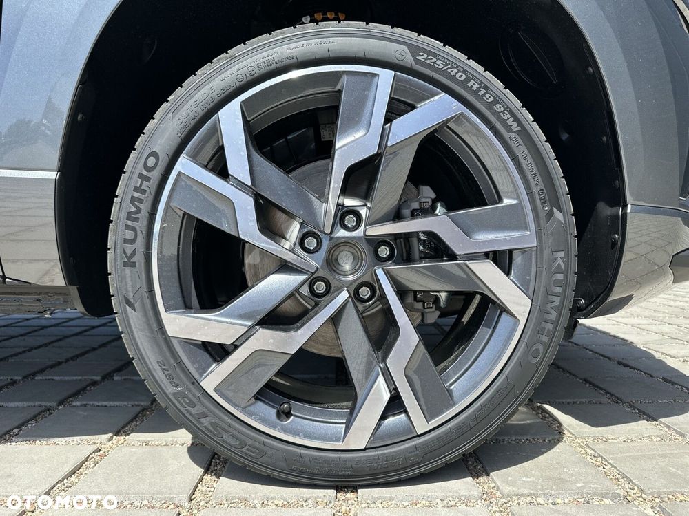 Skoda Karoq 1.5 TSI ACT Sportline DSG - 10