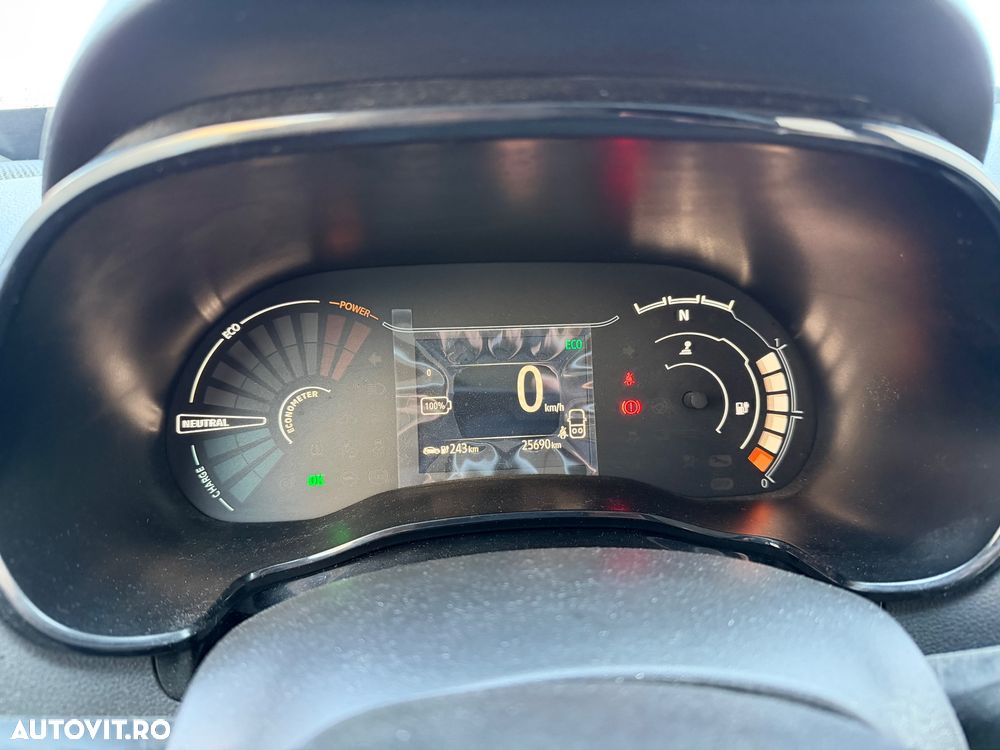 Dacia Spring Expression - 15