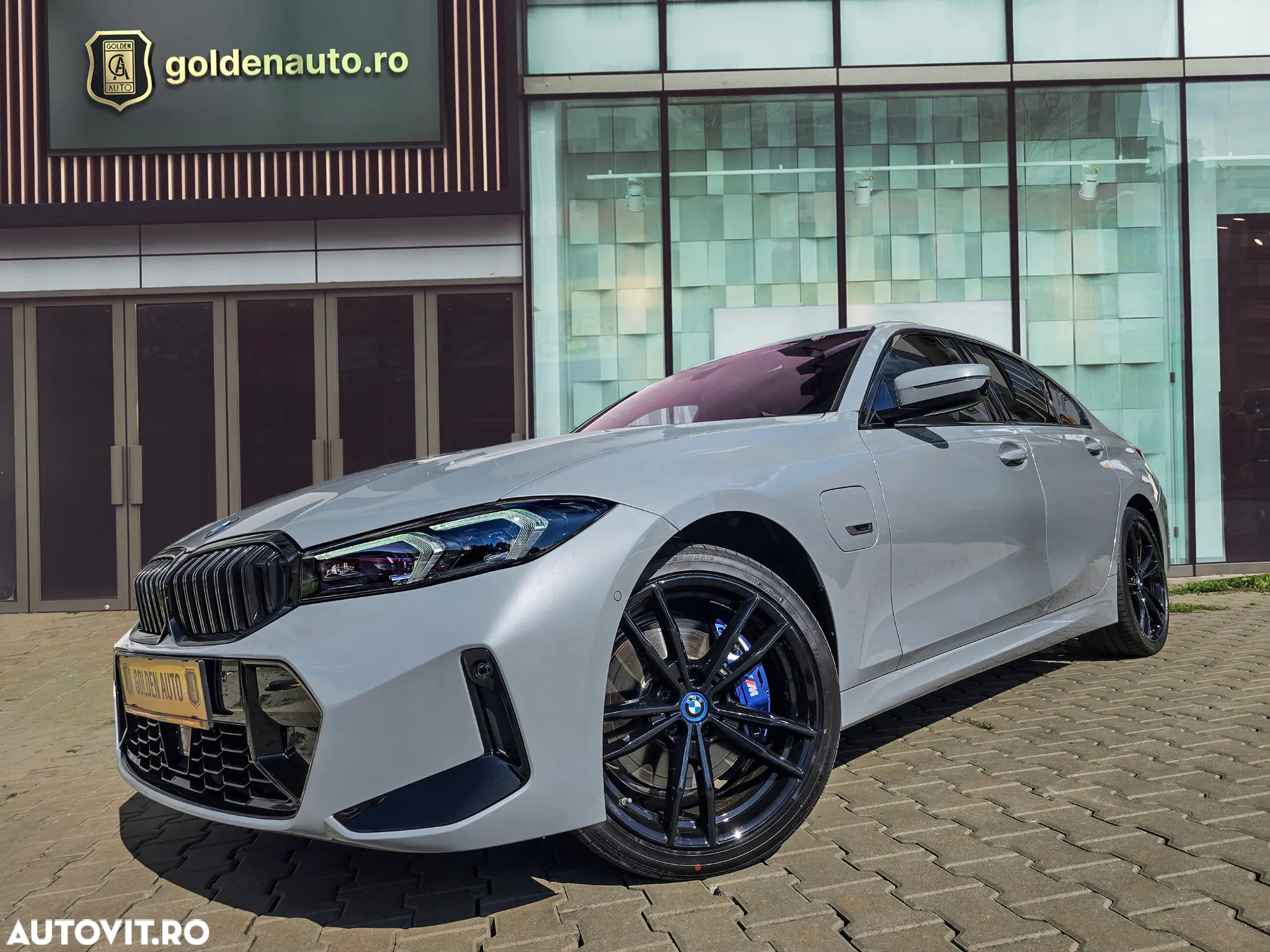 BMW Seria 3 - 35