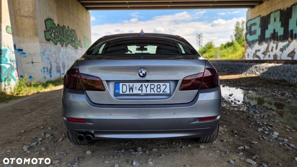 BMW Seria 5 520d xDrive - 7