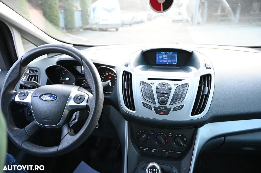 Ford Grand C-Max - 22