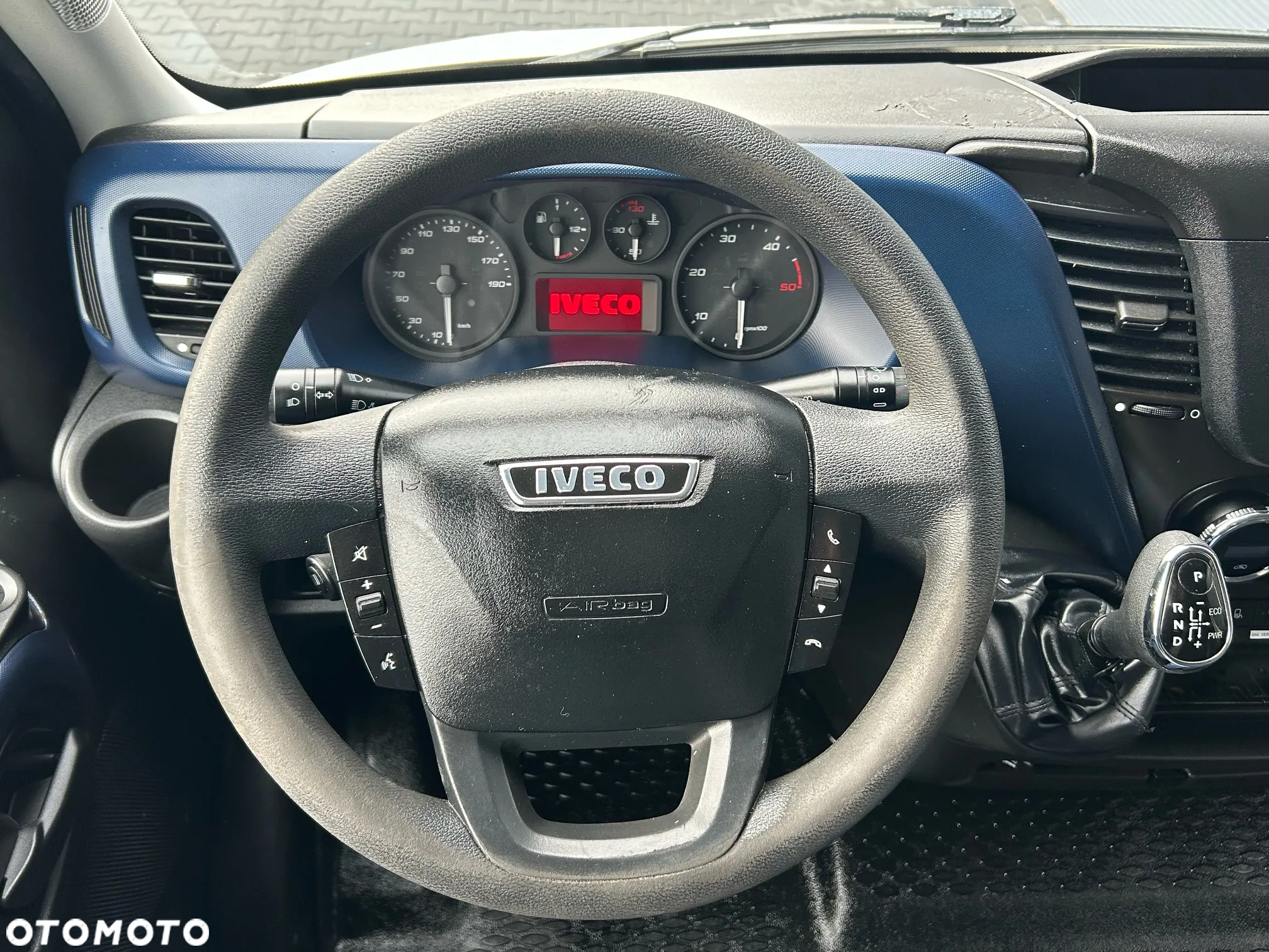 Iveco Daily 35C18 40C18 3.0 HPI Hi-Matic Kontener 8 palet + winda 750kg + drzwi boczne **Climatronic**Sprowadzony**2019R** - 12