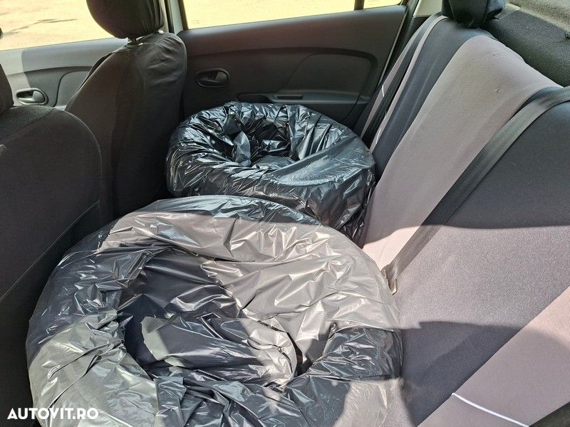 Dacia Logan 1.2 Ambiance - 11