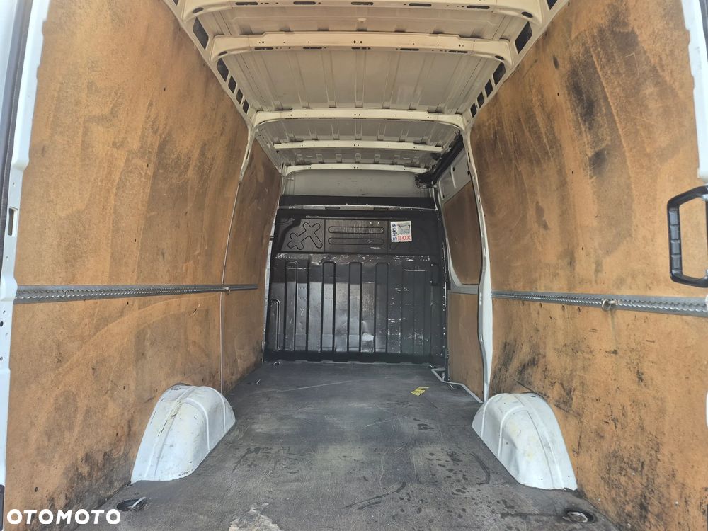 Iveco DAILY 35S21 210KM L3H2 KLIMA BHIMATIC KAMERY NAVI - 21