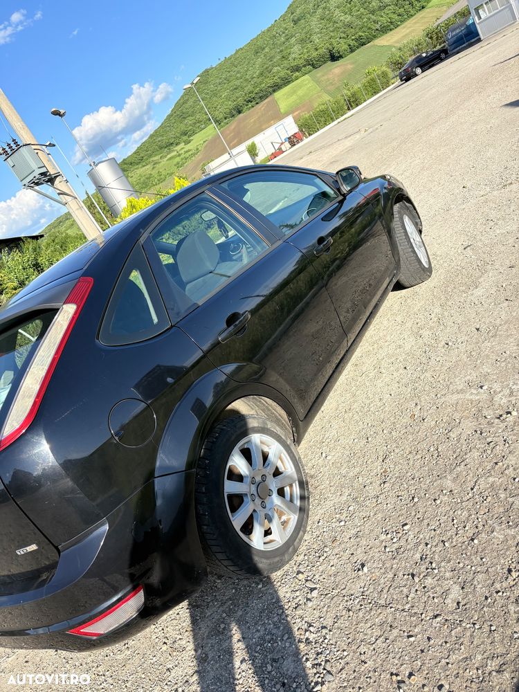Ford Focus - 4