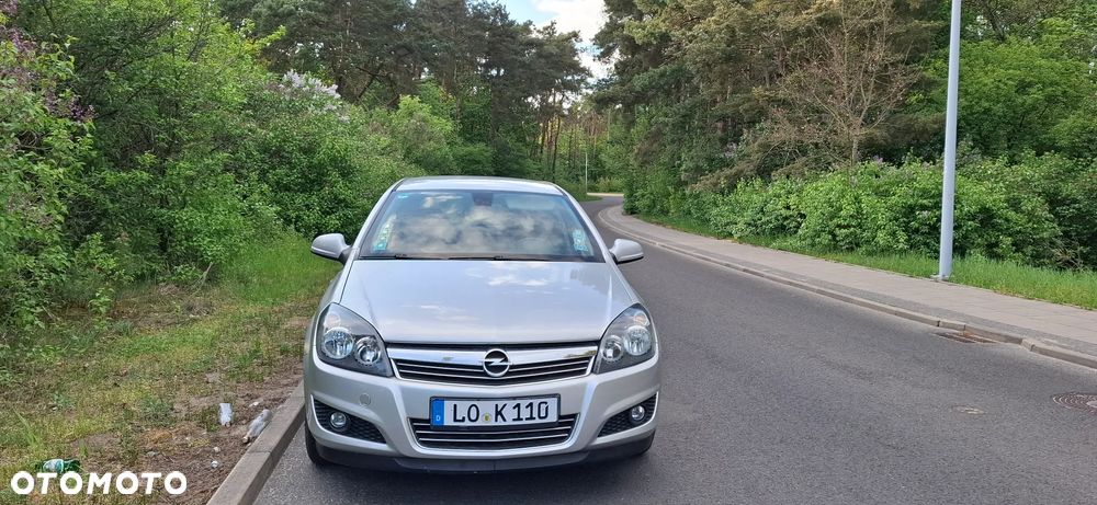 Opel Astra 1.8 Edition 111 Jahre - 3