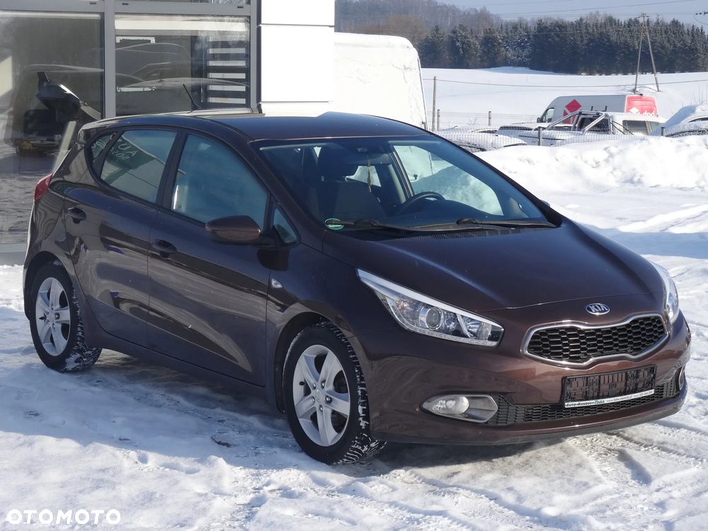 Kia Ceed 1.4 CVVT Attract - 1