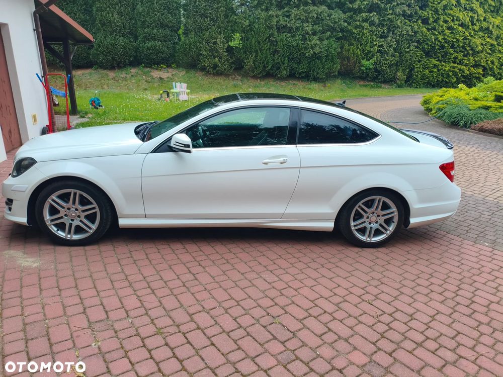 Mercedes-Benz Klasa C 250 CGI BlueEff Sport - 6