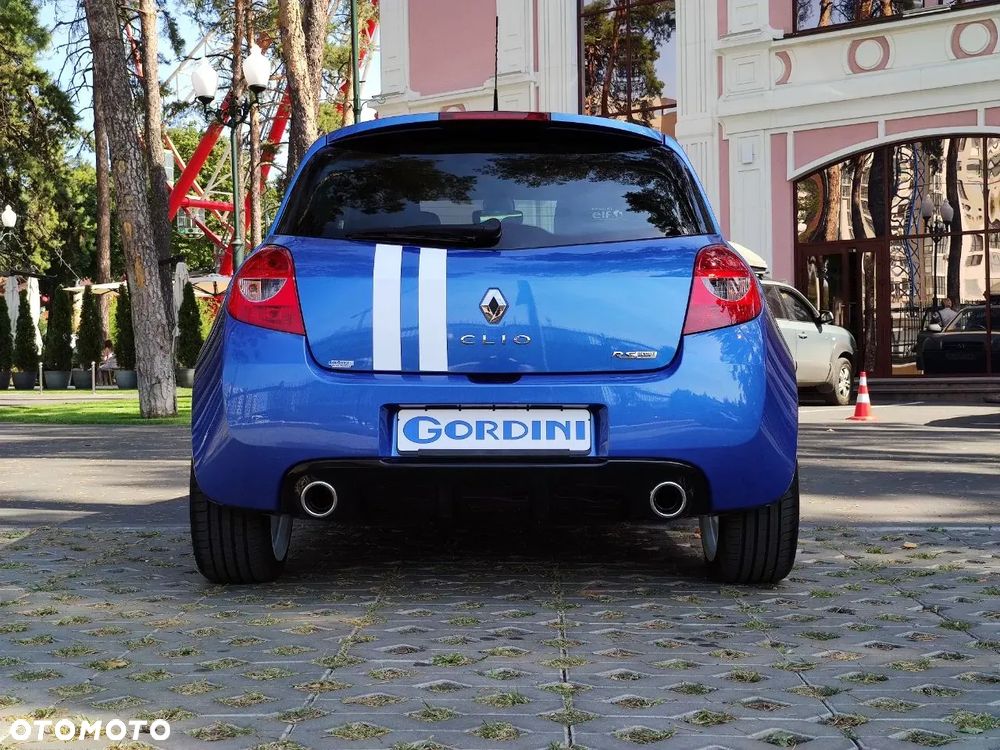 Renault Clio - 10