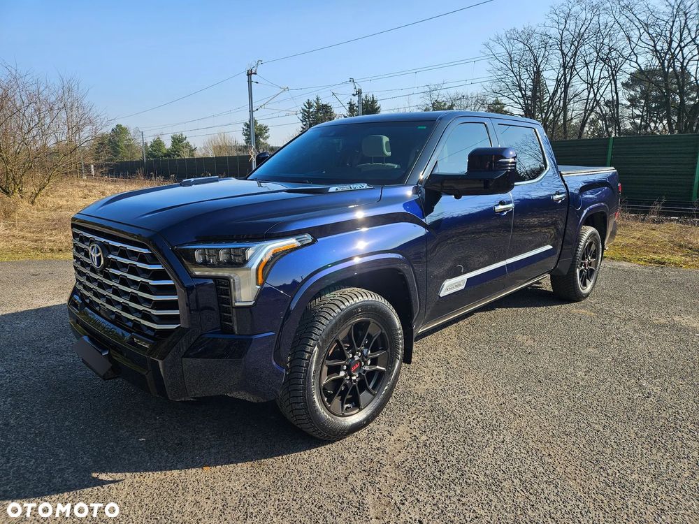 Toyota Tundra - 1