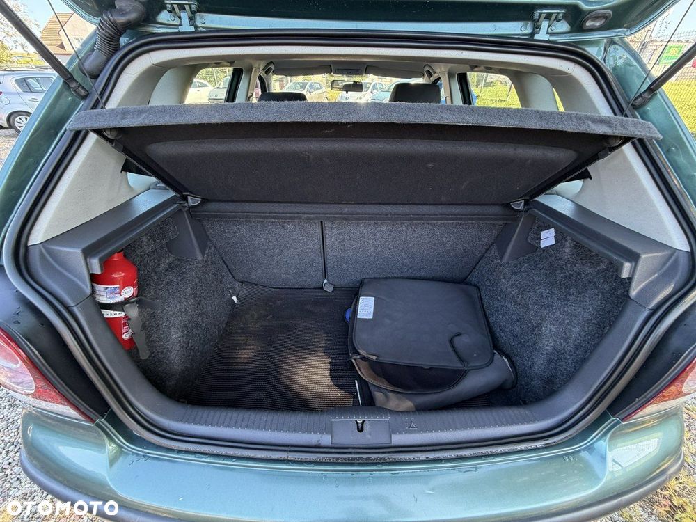 Volkswagen Polo - 13