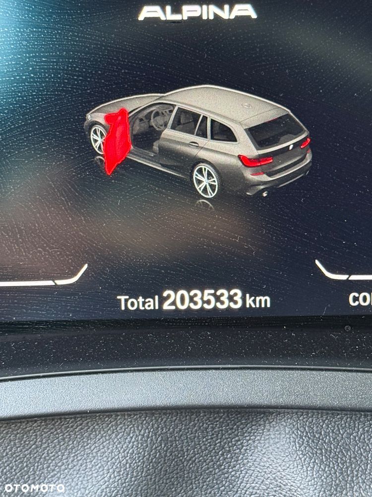 BMW Seria 3 320d xDrive mHEV - 9
