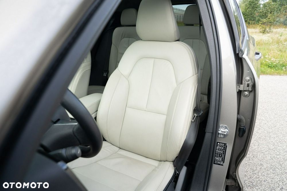 Volvo XC 40 2021