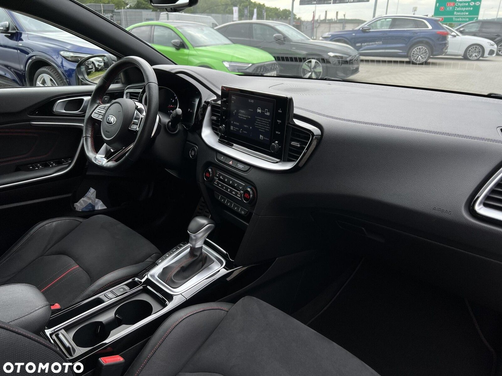 Kia ProCeed - 13