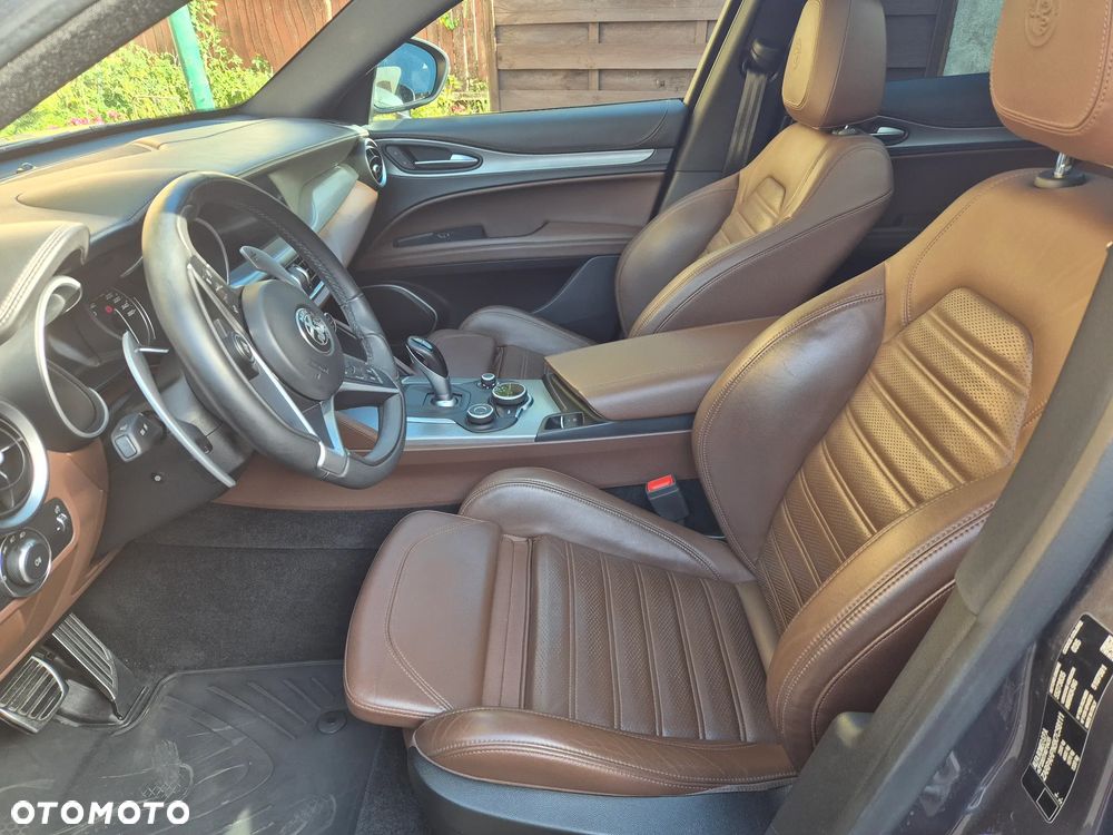 Alfa Romeo Stelvio 2.0 Turbo Executive Q4 - 5