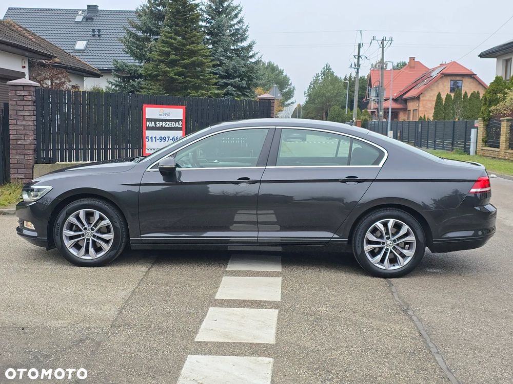 Volkswagen Passat - 26