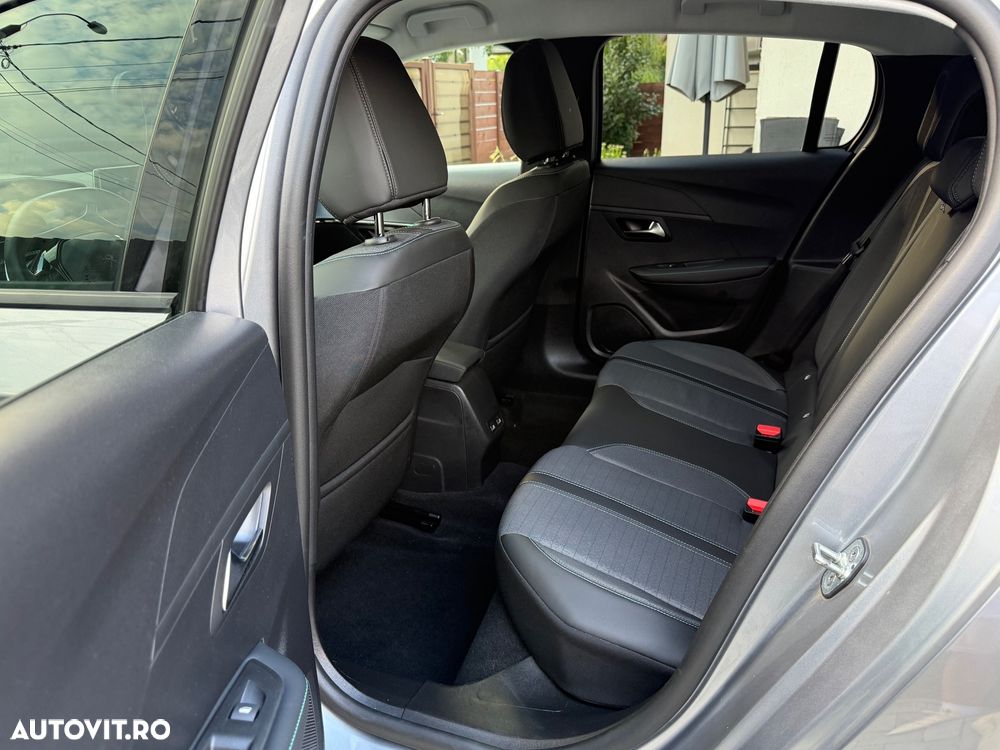 Peugeot 208 1.2 L PureTech STT EAT8 Allure Pack - 5