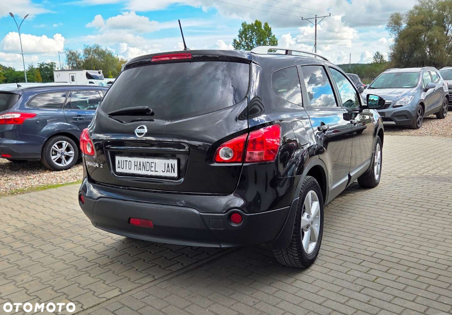 Nissan Qashqai+2 - 3