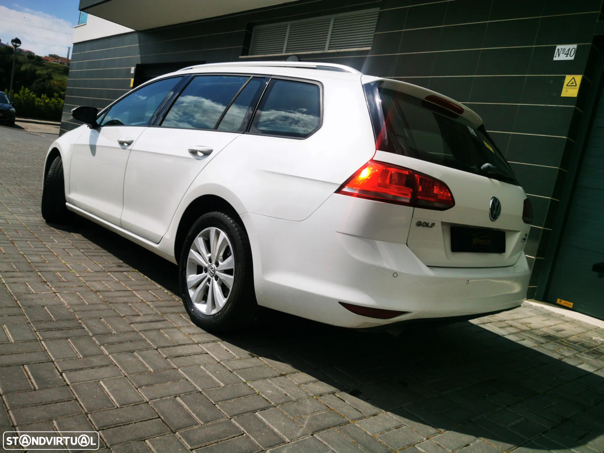 VW Golf Variant 1.6 TDi BlueMotion DSG Comfortline - 2