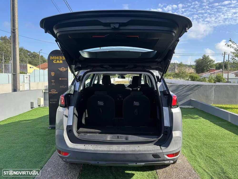 Peugeot 5008 1.2 PureTech Allure - 23