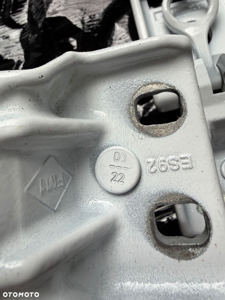 Zawiasy tylne 270 komplet jak nowe Renault Master III IV 844009783R - 4