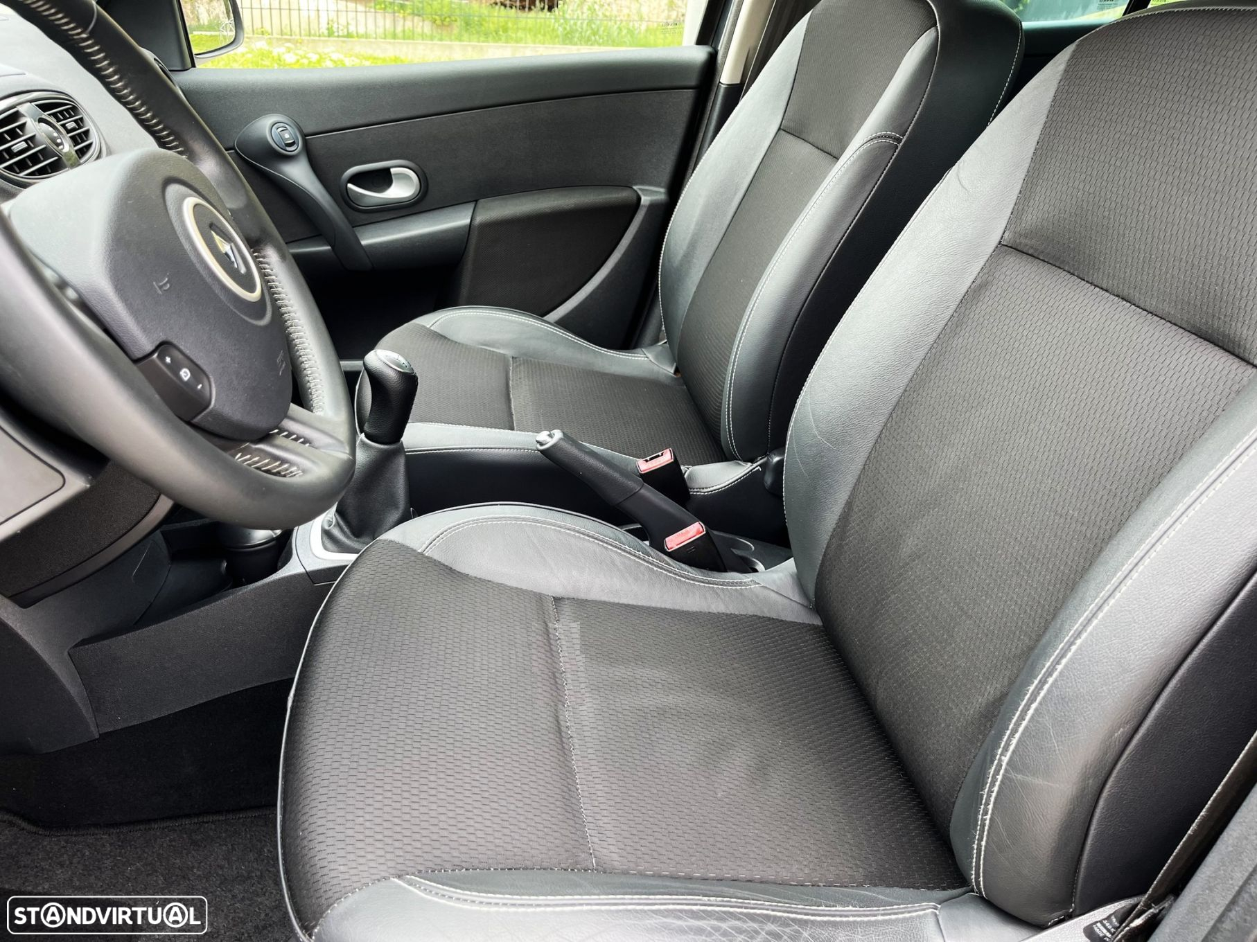 Renault Clio 1.2 TCE Dynamique S - 14