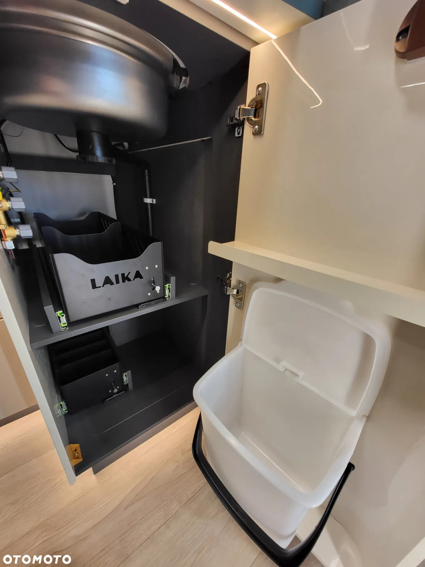 Laika KOSMO L 319 Model 2025 - 20