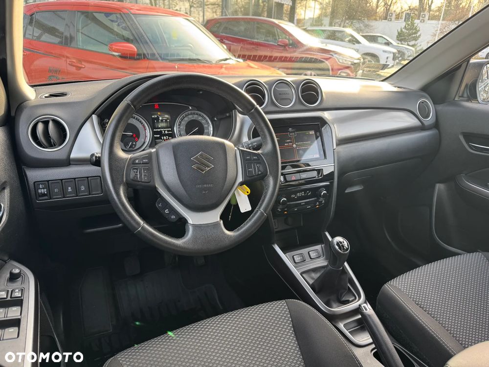 Suzuki Vitara 1.0 Boosterjet Premium 2WD - 5