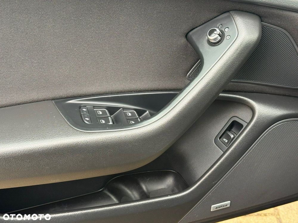 Audi A6 Avant 2.0 TDI Ultra S tronic - 22