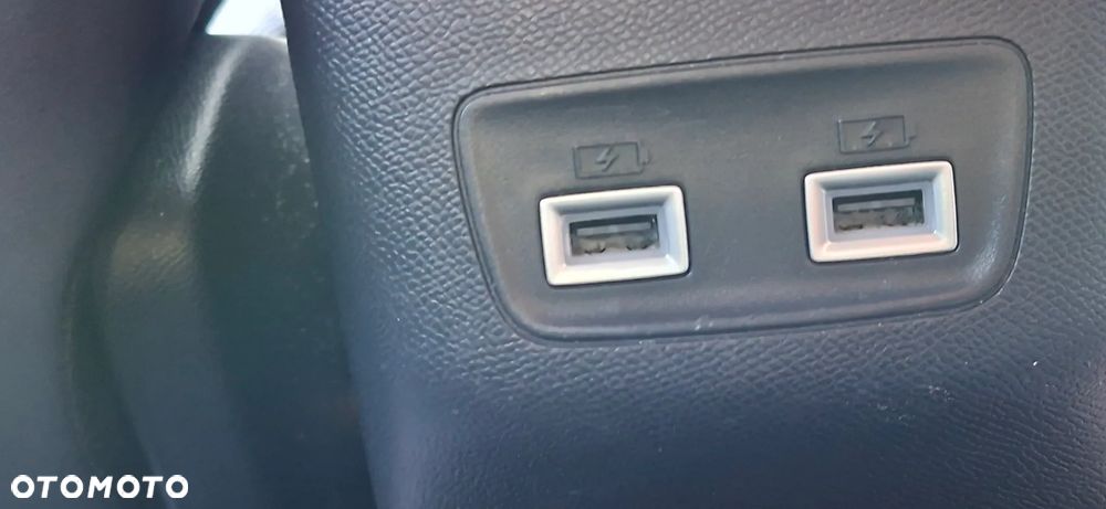 Peugeot 2008 BlueHDi 100 Allure - 25