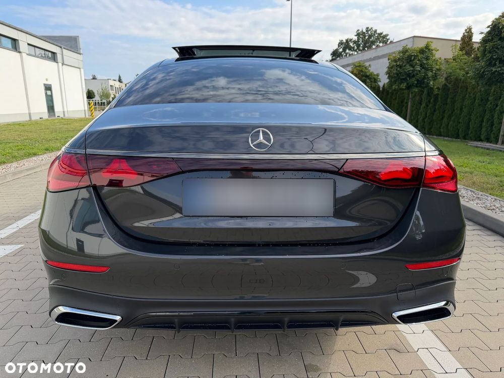 Mercedes-Benz Klasa E 220 d mHEV 4-Matic AMG 9G-Tronic - 7