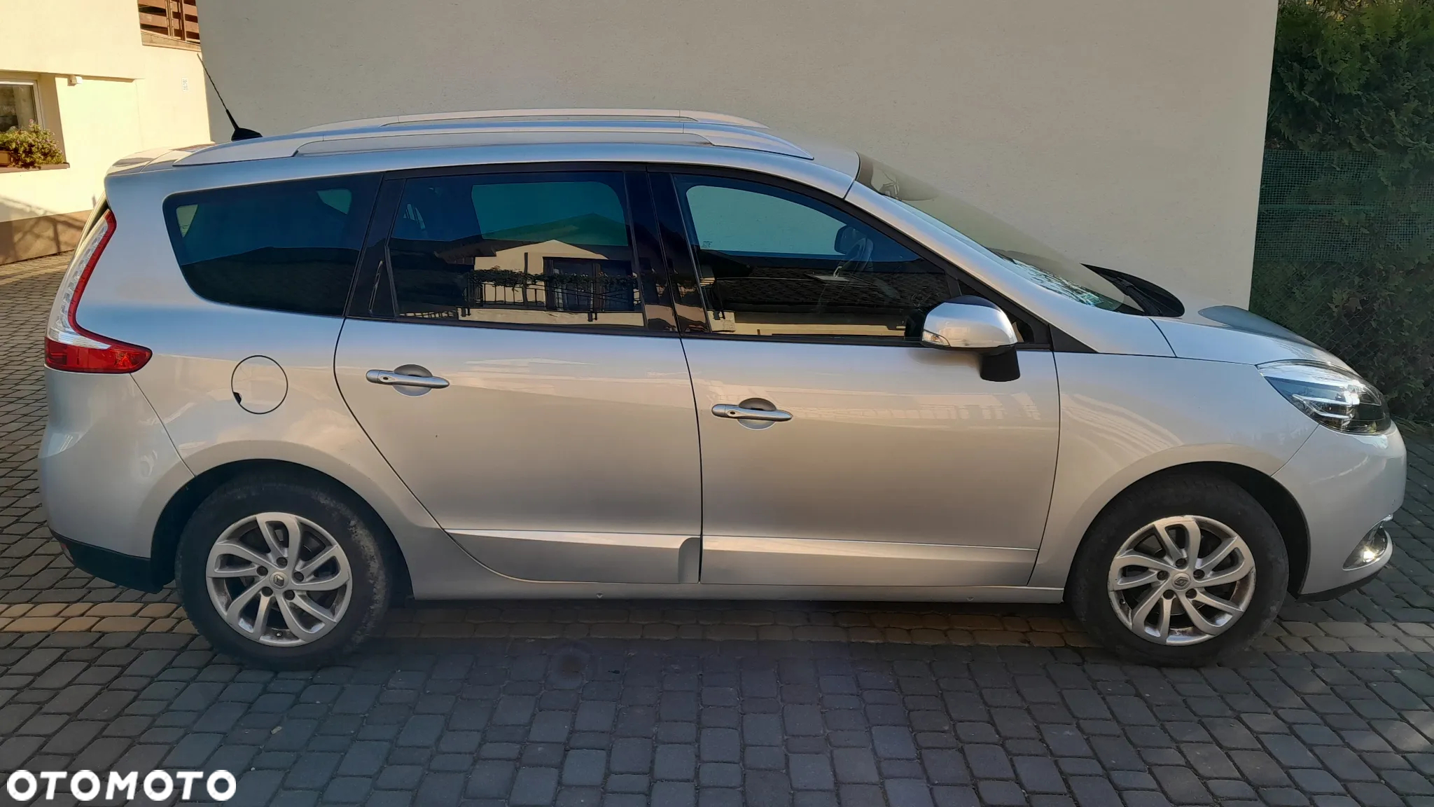 Renault Grand Scenic - 6