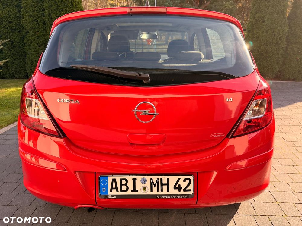 Opel Corsa 1.4 16V Sport - 9